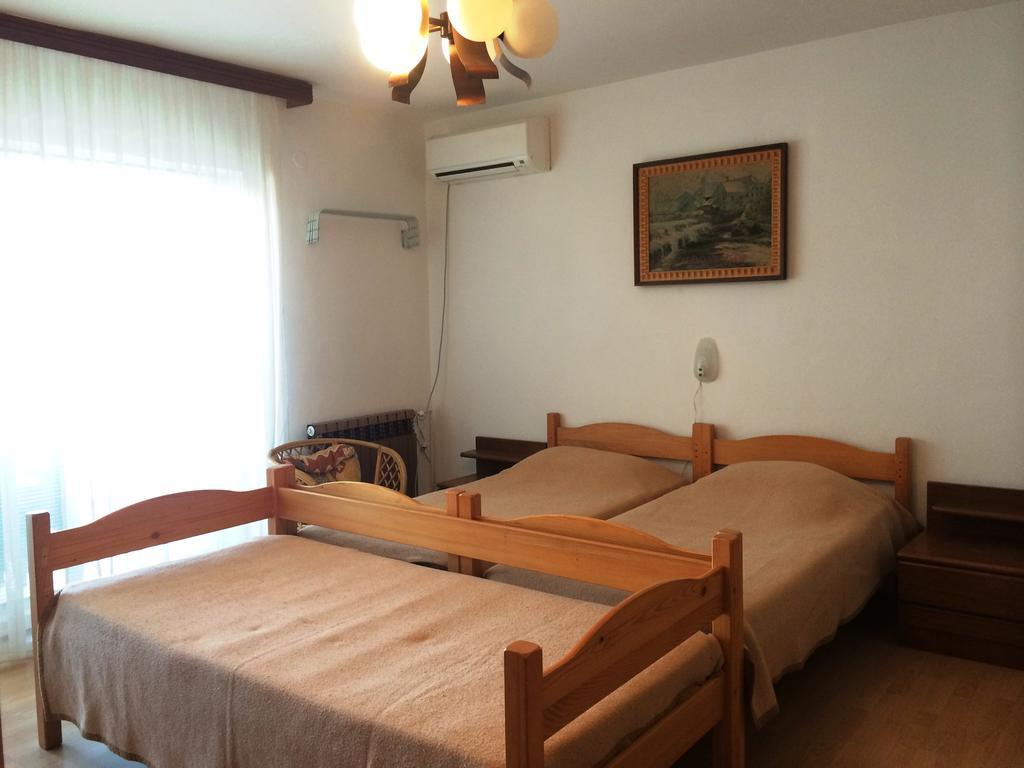 Apartment Ana Izola Bagian luar foto