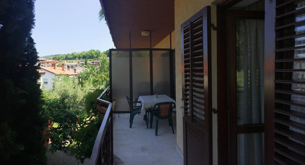 Apartment Ana Izola Bagian luar foto